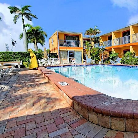 Satellite Motel St. Pete Beach Eksteriør bilde