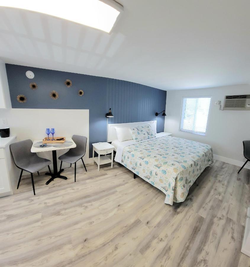 Satellite Motel St. Pete Beach Eksteriør bilde