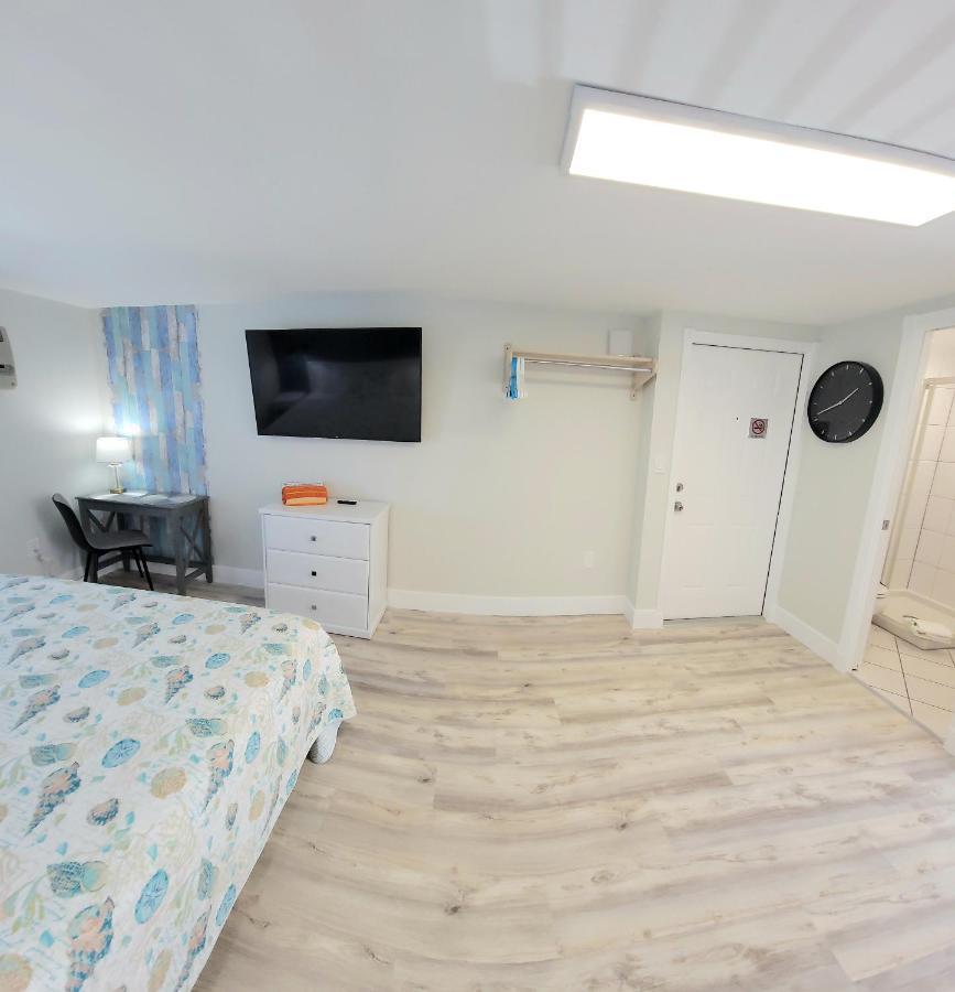 Satellite Motel St. Pete Beach Eksteriør bilde